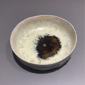 Cream & Blue Flat Tea Bowl